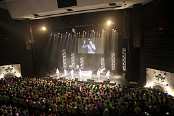 画像ギャラリー No.005のサムネイル画像 / アイドルマスター8周年記念イベント「THE IDOLM@STER 8th ANNIVERSARY HOP!STEP!!FESTIV@L!!!」の大阪公演をレポート。大阪ですよ,大阪