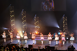 画像ギャラリー No.046のサムネイル画像 / アイドルマスター8周年記念イベント「THE IDOLM@STER 8th ANNIVERSARY HOP!STEP!!FESTIV@L!!!」の大阪公演をレポート。大阪ですよ,大阪