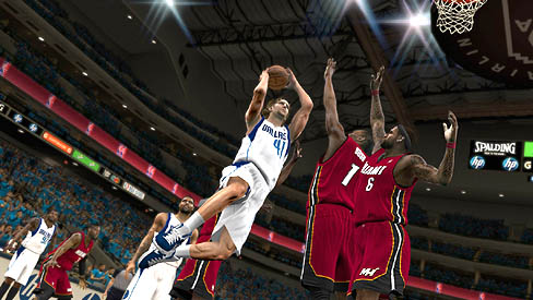 画像ギャラリー No.005のサムネイル画像 / Take-Two Interactive Japan,「NBA 2K12」を2011年10月にリリース。NBAの伝説のプレイヤー達がコートに集合