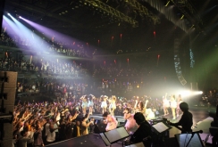 画像ギャラリー No.008のサムネイル画像 / スペシャルライブ「Live5pb.2012」が11月24日にTOKYO DOME CITY HALLで開催。チケット抽選先行受付は8月25日22:00から