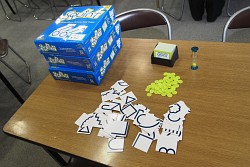 画像ギャラリー No.046のサムネイル画像 / アナログゲーム，西の祭典「ゲームマーケット2013大阪」。日本ボードゲーム大賞2012受賞作も発表されたイベントの模様をフォトレポートで紹介