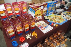 画像ギャラリー No.053のサムネイル画像 / アナログゲーム，西の祭典「ゲームマーケット2013大阪」。日本ボードゲーム大賞2012受賞作も発表されたイベントの模様をフォトレポートで紹介