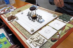 画像ギャラリー No.073のサムネイル画像 / アナログゲーム，西の祭典「ゲームマーケット2013大阪」。日本ボードゲーム大賞2012受賞作も発表されたイベントの模様をフォトレポートで紹介