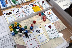 画像ギャラリー No.079のサムネイル画像 / アナログゲーム，西の祭典「ゲームマーケット2013大阪」。日本ボードゲーム大賞2012受賞作も発表されたイベントの模様をフォトレポートで紹介