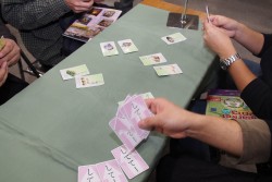 画像ギャラリー No.086のサムネイル画像 / アナログゲーム，西の祭典「ゲームマーケット2013大阪」。日本ボードゲーム大賞2012受賞作も発表されたイベントの模様をフォトレポートで紹介