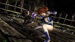 画像ギャラリー No.008のサムネイル画像 / 「DEAD OR ALIVE 5」，激流に浮かべた新ステージで戦う「かすみ」と「あやね」を収録した最新ムービーを公開。おや，勝負が付いたと思ったら？