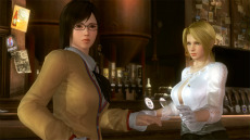 画像ギャラリー No.013のサムネイル画像 / 「DEAD OR ALIVE 5」の店頭体験会が9月15日にヤマダ電機 池袋LABI1にて開催。当日は早矢仕プロデューサーによるトークも