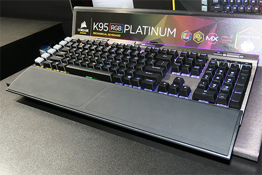 画像ギャラリー No.003のサムネイル画像 / ［CES 2017］Corsairが新しいフラッグシップキーボード「K95 RGB PLATINUM」を発表。多ボタンマウスの後継機種も