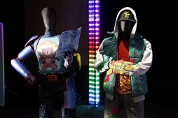 画像ギャラリー No.004のサムネイル画像 / TOKIOの城島 茂さん,長瀬智也さんがコスプレ姿で登場した「フォートナイト」テレビCM発表会をレポート