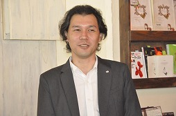 画像ギャラリー No.011のサムネイル画像 / イオンちゃんが考案した7次元料理が食べられる。ガスト,星海社,シャッツキステの共同企画によるコラボイベント「七次元世界からのカフェレストラン」をレポート