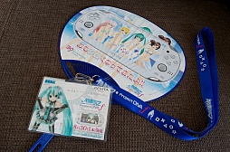 画像ギャラリー No.014のサムネイル画像 / 「初音ミク -Project DIVA- f」“Touch & Try Tour 2012 summer”の模様をレポート。「サマーアイドル」を書き下ろしたOSTER projectさんも来場
