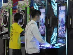 画像ギャラリー No.003のサムネイル画像 / USTREAMで1万人以上を熱狂させた「KONAMI Arcade Championship 2012」最終日。スーパープレイ続出に湧いた東京会場レポート
