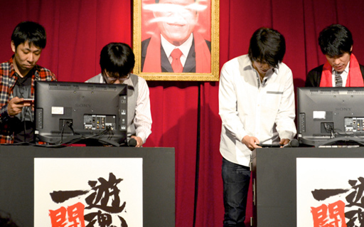 画像ギャラリー No.016のサムネイル画像 / 「メタルギア ライジング リベンジェンス」や「SOUL SACRIFICE」が披露された，アントニオ猪木さん主宰の生放送「一遊闘魂」をレポート