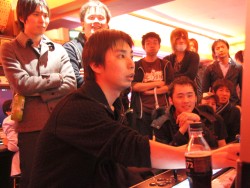 画像ギャラリー No.012のサムネイル画像 / 最後の予選通過者は誰だ？　「ARC REVOLUTION CUP」最終予選・エリア決勝レポート。聖地・秋葉原で行われた激闘の2日間を写真と共にお届け