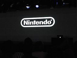 画像ギャラリー No.002のサムネイル画像 / 任天堂が“特別協賛”。岩田社長も登壇した「ニコニコ超会議2」発表会レポート。併催イベント,チケット販売,ツアーなど数多くの情報が明らかに
