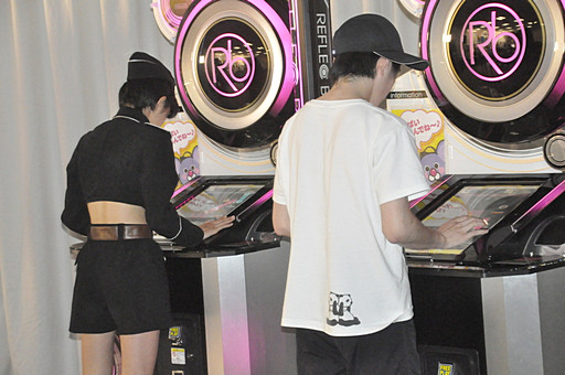 画像ギャラリー No.015のサムネイル画像 / アイドルとファンの絆が勝利のカギ？「BEMANI」シリーズのファンイベント「U.M.U × BEMANI 真夏のアイドル納涼祭」をレポート