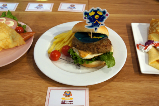画像ギャラリー No.014のサムネイル画像 / 本日から開催される「ぷよクエカフェ2025」レポート。美味しくてボリュームたっぷりのメニューと,可愛いキャラクターたちがお出迎え!