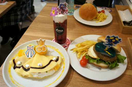 画像ギャラリー No.018のサムネイル画像 / 本日から開催される「ぷよクエカフェ2025」レポート。美味しくてボリュームたっぷりのメニューと,可愛いキャラクターたちがお出迎え!