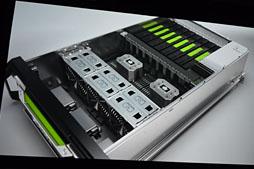 画像ギャラリー No.032のサムネイル画像 / GTC 2013，NVIDIA基調講演レポート〜4.5 TFLOPSのGPUで荒波を越えて，スキンヘッドオヤジで不気味の谷を渡る!?