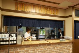 画像ギャラリー No.014のサムネイル画像 / 横須賀にオープンした常設型「艦これ」コラボカフェ「酒保伊良湖」をレポート。にじみ出るこだわりが強すぎて，ご満悦度は高い