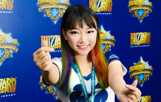 画像ギャラリー No.005のサムネイル画像 / 「Hearthstone」のe-Sports展開に携わるMatt Wyble氏と，プロシーンで活躍する女性プレイヤーEloise選手にインタビュー