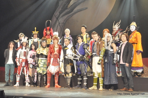 画像ギャラリー No.004のサムネイル画像 / 舞台「戦国BASARA3 宴」は,松永久秀,風魔小太郎,今川義元らが加わり,武将18人による“饗宴”に――東京公演ゲネプロのレポートを掲載