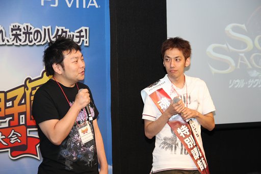 画像ギャラリー No.005のサムネイル画像 / PS Vitaの「共闘ゲーム」No.1チームを決定する「共闘甲子園 全国大会」東京予選会が開催。クリエイターによる解説も行われた会場の模様をレポート