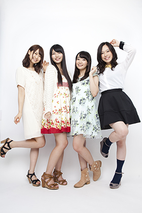 画像ギャラリー No.019のサムネイル画像 / アニメ「GO!GO!575」のすべてがここに! 「GO!GO!575 サウンド&ムービーコレクション」収録直後の女性声優陣4人にインタビュー