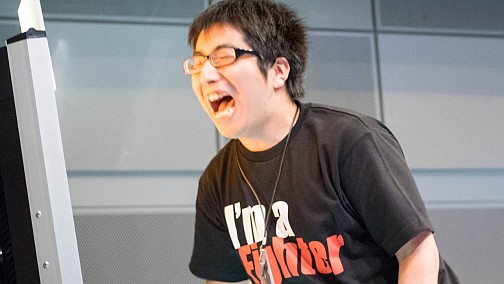 画像ギャラリー No.021のサムネイル画像 / 「DOA5 UA」初の公式全国大会「Fighting Carnival 2014 SUMMER」レポート。新Ver.「Last Round」について聞いた早矢仕Pミニインタビューも