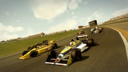 画像ギャラリー No.012のサムネイル画像 / 「F1 2013」をレビュー。人間同士のバトルが熱い「マルチプレイヤー」,そして往年のファン感涙必至の「90年代クラシックパック」の魅力に迫る