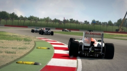 画像ギャラリー No.002のサムネイル画像 / 「F1 2013」,発売記念キャンペーンの当選者を発表。新たなムービーも公開