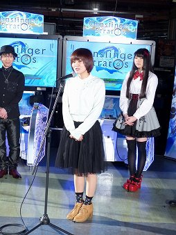 画像ギャラリー No.003のサムネイル画像 / 「ガンスリンガー ストラトス2」が稼働開始。オープニングセレモニーには，ふなっしーが応援に駆けつけたなっしー！