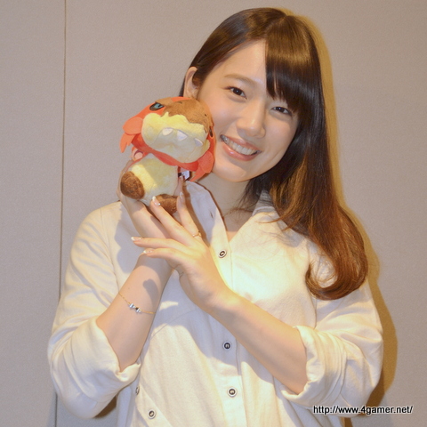 画像ギャラリー No.013のサムネイル画像 / 内田真礼さんにインタビュー。ボイスを担当する「モンスターハンターエクスプロア」のエリザや得意武器,最近ハマっていることを聞いてきた