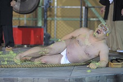 画像ギャラリー No.014のサムネイル画像 / 「魁!!男塾 〜日本よ、これが男である！〜」，お笑い芸人が過酷な試練に挑むスペシャル動画が27日公開
