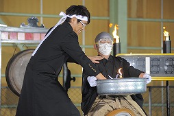 画像ギャラリー No.015のサムネイル画像 / 「魁!!男塾 〜日本よ、これが男である！〜」，お笑い芸人が過酷な試練に挑むスペシャル動画が27日公開