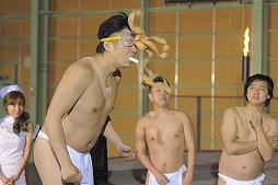 画像ギャラリー No.017のサムネイル画像 / 「魁!!男塾 〜日本よ、これが男である！〜」，お笑い芸人が過酷な試練に挑むスペシャル動画が27日公開
