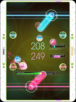 画像ギャラリー No.007のサムネイル画像 / BEMANIシリーズの最新アプリを体験できた「KONAMI App Premium Event」の様子をお届け。「Sweety」によるミニライブ&トークショーも開催