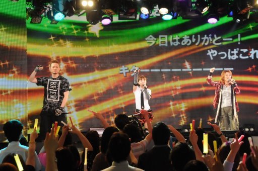 画像ギャラリー No.073のサムネイル画像 / 「ペルソナ4 ダンシング・オールナイト」発売直前ニコニコ生放送をレポート。シークレットゲストに生ライブ,新発表とサプライズだらけ