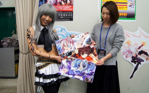 画像ギャラリー No.014のサムネイル画像 / コスプレイヤーの激写イベントと開発者サイン会にファンが集結。「カデンツァ フェルマータ アコルト:フォルテシモ」発売記念イベントレポート