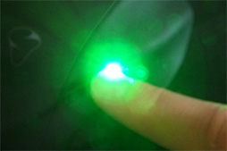 画像ギャラリー No.004のサムネイル画像 / ［CES 2015］心拍数＆発汗センサー搭載のMionix製ゲーマー向けマウス「NAOS QG」は，13日までKickstarterで出資を募集中