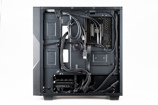画像ギャラリー No.016のサムネイル画像 / 【PR】GIGABYTE製PCパーツで固めたゲームPC「AORUS GPC-01V」を試す。性能や使い勝手,拡張性も良好な1台だ