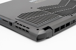 画像ギャラリー No.013のサムネイル画像 / GIGABYTEのハイエンドゲームノートPC「AORUS 17G」を試す。RTX 3080&300Hz液晶搭載にメカニカルキーボード採用と見どころは多い