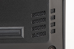 画像ギャラリー No.015のサムネイル画像 / GIGABYTEのハイエンドゲームノートPC「AORUS 17G」を試す。RTX 3080&300Hz液晶搭載にメカニカルキーボード採用と見どころは多い