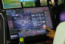 画像ギャラリー No.004のサムネイル画像 / アーケードTCG「BASEBALL HEROES 2014」のロケテストが本日開始。100人を超えるファンが集まった会場の模様を,新要素の概要と共にお届け