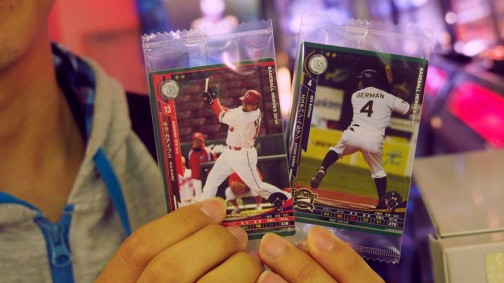 画像ギャラリー No.012のサムネイル画像 / アーケードTCG「BASEBALL HEROES 2014」のロケテストが本日開始。100人を超えるファンが集まった会場の模様を,新要素の概要と共にお届け