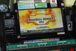 画像ギャラリー No.013のサムネイル画像 / アーケードTCG「BASEBALL HEROES 2014」のロケテストが本日開始。100人を超えるファンが集まった会場の模様を,新要素の概要と共にお届け