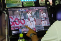画像ギャラリー No.014のサムネイル画像 / アーケードTCG「BASEBALL HEROES 2014」のロケテストが本日開始。100人を超えるファンが集まった会場の模様を,新要素の概要と共にお届け