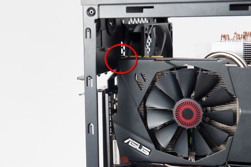 画像ギャラリー No.072のサムネイル画像 / 【PR】低負荷時にファン回転の止まるGTX 980カード「STRIX-GTX980-DC2OC-4GD5」を使って,超絶静かな小型ゲームPCを自作してみた