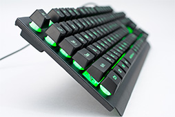 画像ギャラリー No.012のサムネイル画像 / 税込約3000円のゲーマー向けキーボード「デスイルミネーター」レビュー。エントリー市場の大本命か?