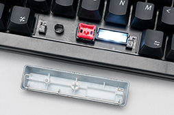 画像ギャラリー No.031のサムネイル画像 / 税込約3000円のゲーマー向けキーボード「デスイルミネーター」レビュー。エントリー市場の大本命か?
